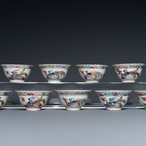Neuf tasses et dix-sept soucoupes en porcelaine de Chine pour le marché Straits ou Peranakan, 19ème — photo 6