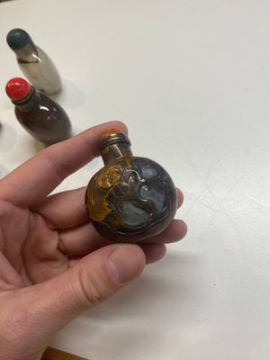 Nine Chinese agate snuff bottles, 19/20th C. — 照片 16