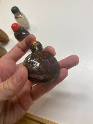 Nine Chinese agate snuff bottles, 19/20th C. — 照片 17