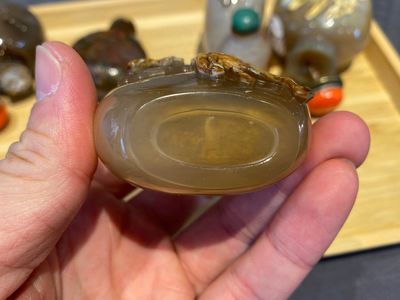 Nine Chinese agate snuff bottles, 19/20th C. — 照片 19