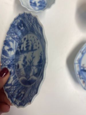 Nine Chinese blue and white, famille rose and Imari-style cups and saucers, Kangxi/Qianlong — 照片 11
