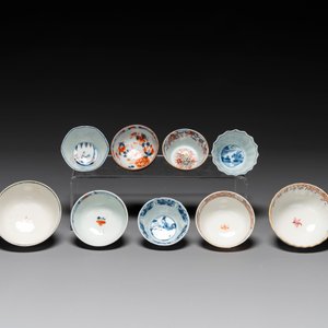 Nine Chinese blue and white, famille rose and Imari-style cups and saucers, Kangxi/Qianlong — 照片 4