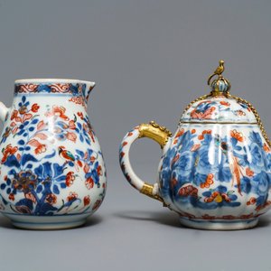 Nine Chinese blue and white miniature vases, an 'Amsterdams bont' teapot and a milk jug, Kangxi and later — photo 12