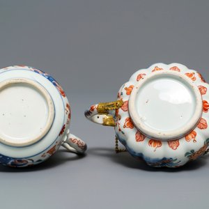 Nine Chinese blue and white miniature vases, an 'Amsterdams bont' teapot and a milk jug, Kangxi and later — photo 15