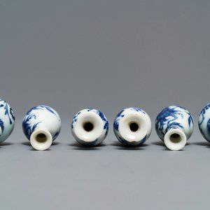 Nine Chinese blue and white miniature vases, an 'Amsterdams bont' teapot and a milk jug, Kangxi and later — photo 8