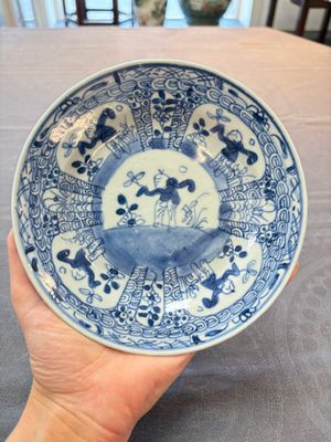 Nine Chinese blue and white plates with figural design, 18th C. — 照片 3