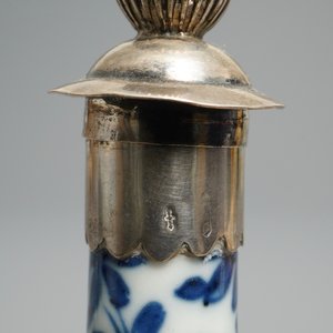 Nine Chinese blue and white silver-mounted vases, Kangxi — photo 13