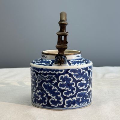Nine Chinese blue and white wares for the Southeast Asian market, including Bleu de Hue — photo 89