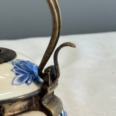 Nine Chinese blue and white wares for the Southeast Asian market, including Bleu de Hue — photo 102