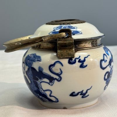 Nine Chinese blue and white wares for the Southeast Asian market, including Bleu de Hue — photo 105