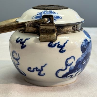 Nine Chinese blue and white wares for the Southeast Asian market, including Bleu de Hue — photo 108
