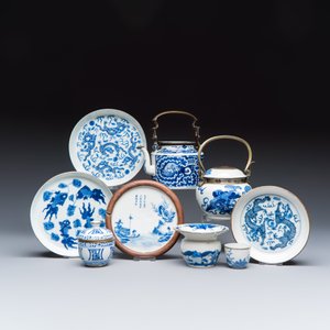 Nine Chinese blue and white wares for the Southeast Asian market, including Bleu de Hue — photo 1