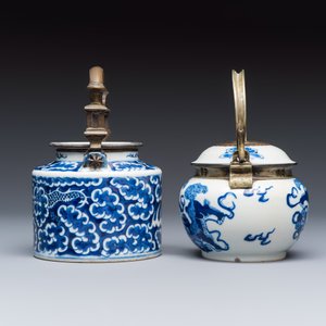 Nine Chinese blue and white wares for the Southeast Asian market, including Bleu de Hue — photo 11