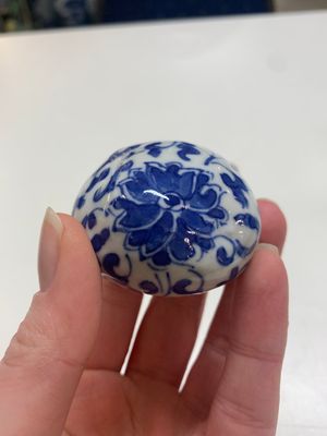 Nine Chinese blue and white wares, Kangxi and later — photo 27