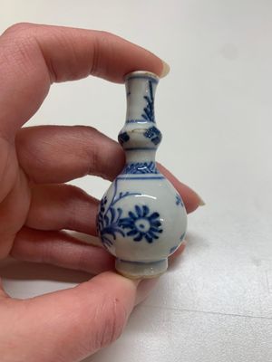 Nine Chinese blue and white wares, Kangxi and later — photo 37