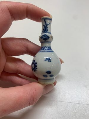 Nine Chinese blue and white wares, Kangxi and later — photo 38