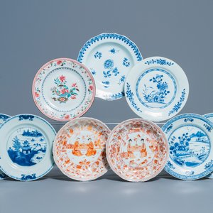 Nine Chinese blue, white, iron-red and gilt plates, Kangxi/Qianlong — photo 1
