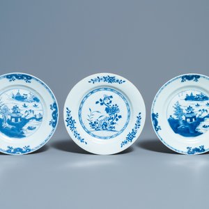 Nine Chinese blue, white, iron-red and gilt plates, Kangxi/Qianlong — photo 6