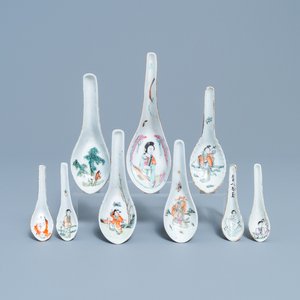 Nine Chinese famille rose and qianjiang cai spoons with figures, 19/20th C. — photo 1