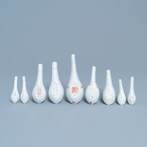 Nine Chinese famille rose and qianjiang cai spoons with figures, 19/20th C. — photo 3