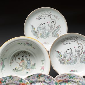 Nine Chinese famille rose and qianjiang cai wares, 19/20th C. — 照片 2