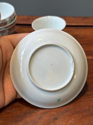 Nine Chinese famille rose cups and eight saucers, Yongzheng/Qianlong — 照片 33