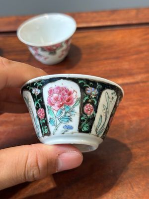 Nine Chinese famille rose cups and eight saucers, Yongzheng/Qianlong — 照片 49