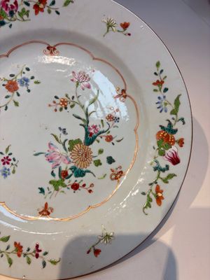Nine Chinese famille rose plates with floral design, Qianlong — photo 26
