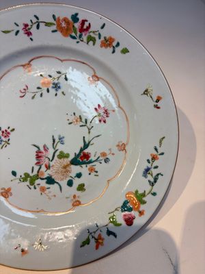 Nine Chinese famille rose plates with floral design, Qianlong — photo 3