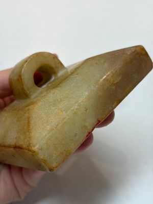 Nine Chinese hardstone carvings and bowls, including jade, 19/20th C. — photo 17