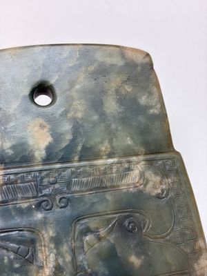 Nine Chinese hardstone carvings and bowls, including jade, 19/20th C. — photo 34