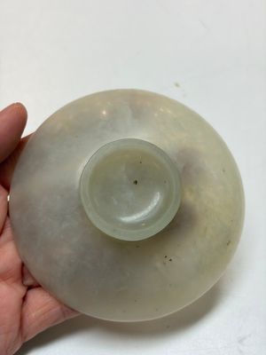 Nine Chinese hardstone carvings and bowls, including jade, 19/20th C. — photo 42