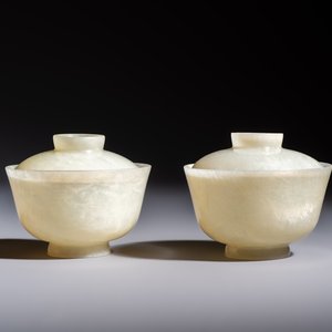 Nine Chinese hardstone carvings and bowls, including jade, 19/20th C. — photo 14