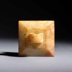Nine Chinese hardstone carvings and bowls, including jade, 19/20th C. — photo 4