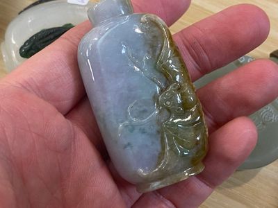 Nine Chinese jade, glass and hardstone snuff bottles, 19/20th C. — photo 35