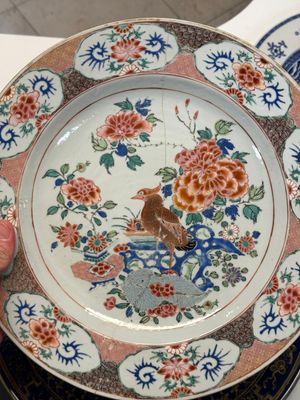 Nine Chinese monochrome, blue, white and famille rose wares, 18/19th C. — foto 14