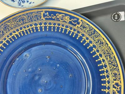 Nine Chinese monochrome, blue, white and famille rose wares, 18/19th C. — foto 16