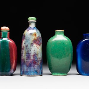 Nine monochrome Chinese porcelain and glass snuff bottles, 19/20th C. — photo 8