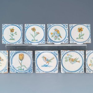 Nine polychrome Dutch Delft tiles with birds and flowers, 17th C. — 照片 1