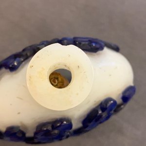 Nine various Chinese blue overlay and transparent glass snuff bottles, 19/20th C. — photo 29
