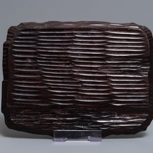 Nine various Chinese wine cups on an engraved wooden tray, 19/20th C. — 照片 5