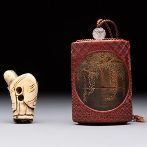 Nine various Japanese netsuke, an inro, a tsuba, a yatate, a bamboo kiseruzutsu and a covered bronze box, Edo/Meiji, 19th C. — photo 16