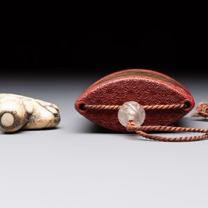 Nine various Japanese netsuke, an inro, a tsuba, a yatate, a bamboo kiseruzutsu and a covered bronze box, Edo/Meiji, 19th C. — photo 18