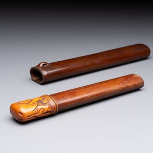 Nine various Japanese netsuke, an inro, a tsuba, a yatate, a bamboo kiseruzutsu and a covered bronze box, Edo/Meiji, 19th C. — photo 27
