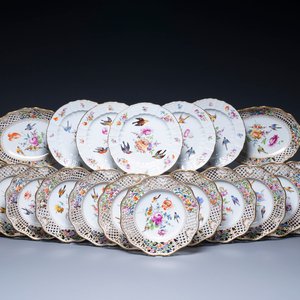 Nineteen polychrome Dresden porcelain plates and dishes, Meyers & Sohn, Germany, 19th C. — 照片 1