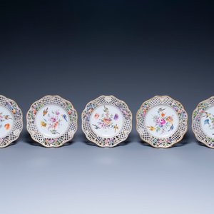 Nineteen polychrome Dresden porcelain plates and dishes, Meyers & Sohn, Germany, 19th C. — 照片 5