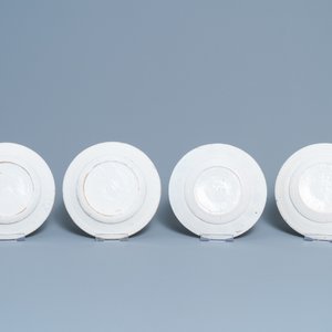 Onze assiettes en faïence polychrome de Delft, 18ème — photo 3