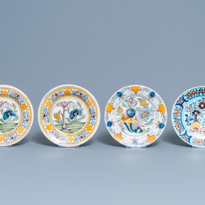 Onze assiettes en faïence polychrome de Delft, 18ème — photo 4