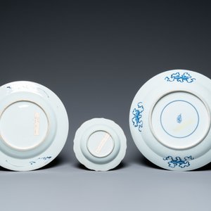 Onze assiettes en porcelaine de Chine en bleu et blanc, Kangxi et après — photo 3