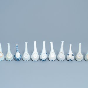 Onze cuillères en porcelaine de Chine en bleu et blanc, 19/20ème — photo 3